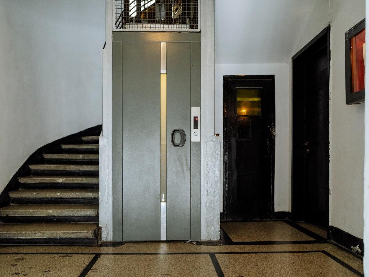 Beautiful Modern Studio - Cismigiu Park - Netflix Bucarest Exterior foto